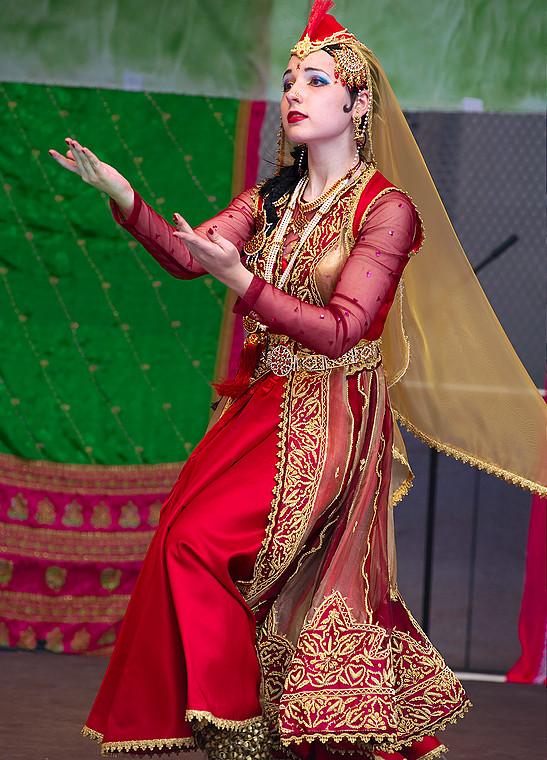 Apsara (Aleksandra Kilczewska) (Vande Mataram)